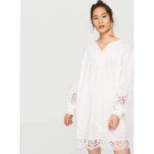 Sukienka z koronką - Biały. Sukienki marki Reserved. W wyprzedaży za 119,99 zł.