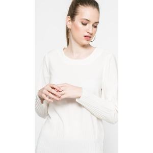 Vero Moda - Bluzka Away. Szare bluzki marki Vero Moda, z poliesteru, casualowe, z okrągłym kołnierzem. W wyprzedaży za 59,90 zł.