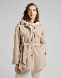 LEE WOOL OVERSHIRT WORKWEAR DAMSKI PŁASZCZ WHITE L45HTBTW 112144045. Białe płaszcze Lee, l, bez wzorów, bez kaptura. Za 339,99 zł.