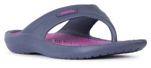 Trespass Carina X - damskie sandały japonki granatowe z orchideą. Fioletowe klapki 2117 OF SWEDEN, bez wzorów, bez obcasa. Za 172,99 zł.