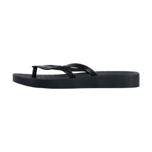 Japonki damskie Ipanema Bossa Soft V. Czarne klapki Ipanema, bez wzorów, z gumy, bez obcasa. Za 123,50 zł.