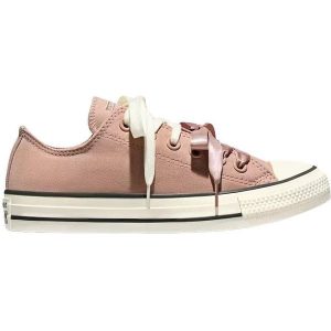 Buty sportowe Converse Chuck Taylor All Star. Czerwone trampki Converse, bez wzorów, bez zapięcia. Za 490,00 zł.