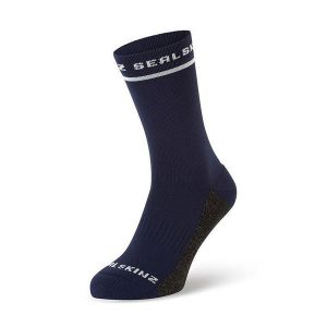Skarpetki Sealskinz Foxley Active. Niebieskie skarpetki SEALSKINZ, bez wzorów, z nylonu. Za 165,00 zł.