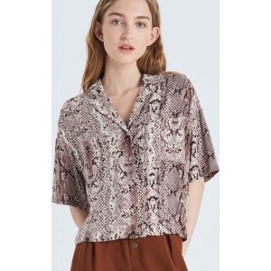 Piżamowa koszula z wężowym wzorem - Beżowy. Koszule marki Cropp. Za 59,99 zł.