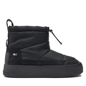 Śniegowce Tommy Hilfiger. Czarne buty zimowe TOMMY HILFIGER, z nylonu, bez obcasa, bez zapięcia. Za 629,99 zł.