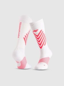 4F Skarpety narciarskie damskie - białe 35-38. Białe skarpetki 4f, bez wzorów, ze skóry. Za 99,99 zł.