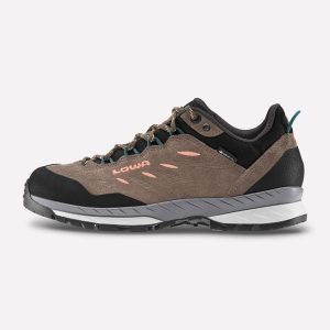 Buty podejściowe damskie Lowa Delago GTX W wodoodporne. Brązowe buty trekkingowe Lowa, z gore-texu, bez zapięcia. Za 799,99 zł.