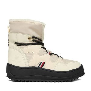 Śniegowce Beverly Hills Polo Club. Białe buty zimowe Beverly Hills Polo Club, bez obcasa, bez zapięcia. Za 299,99 zł.