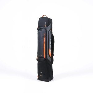 Torba sportowa Gilbert Delta Gen3. Czarne torby podróżne i sportowe GILBERT, bez wzorów, duże. Za 296,50 zł.