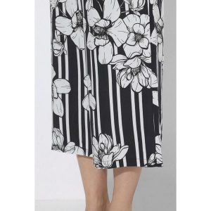 Damskie Spodnie palazzo paski z motywem kwiatów szeroka nogawka elastyczny pas. Czarne rajstopy i pończochy Ulla Popken, bez wzorów, z materiału. Za 239,99 zł.