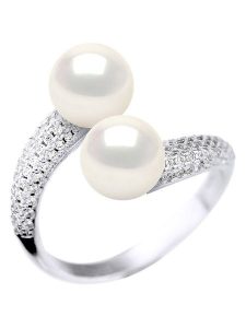 ATELIERS SAINT GERMAIN Srebrny pierścionek z perłami i cyrkoniami rozmiar: onesize. Białe pierścionki ATELIERS SAINT GERMAIN, z cyrkonią, srebrne. Za 587,99 zł.