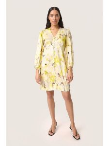 Soaked in Luxury Sukienka w kolorze żółtym rozmiar: XXL. Żółte sukienki Soaked in Luxury, na co dzień, s, bez wzorów, z wiskozy, klasyczne, bez kołnierzyka, bez ramiączek, mini, proste. Za 195,99 zł.