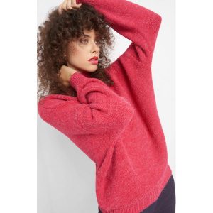 Sweter oversize z golfem. Golfy marki Orsay. W wyprzedaży za 70,00 zł.