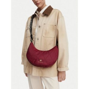 Torebka Beverly Hills Polo Club. Czerwone listonoszki Beverly Hills Polo Club, bez wzorów, bez dodatków. Za 159,99 zł.