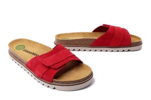 DR. BRINKMANN 700571-04 rot, klapki damskie. Czerwone klapki Dr. Brinkmann, bez wzorów, bez obcasa. Za 185,94 zł.