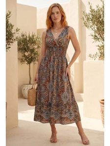 SOULSHAE Sukienka w kolorze jasnobrązowym ze wzorem rozmiar: L/XL. Brązowe sukienki SOULSHAE, l, bez wzorów, bez kołnierzyka, bez ramiączek, maxi. Za 154,95 zł.