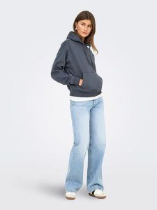 ONLY Bluza w kolorze granatowym rozmiar: M. Niebieskie bluzy ONLY, m, bez wzorów, z kapturem. Za 105,38 zł.