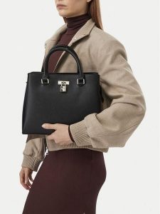 Nine West Torebka CEO-TRUE GRACE-LDA9866 Czarny. Czarne kuferki Nine West, bez wzorów, ze skóry, bez dodatków. Za 299,99 zł.