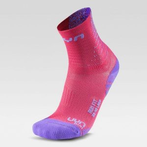 Skarpety do biegania damskie Uyn Run Fit Socks Coral. Czerwone skarpetki UYN, bez wzorów. Za 69,99 zł.