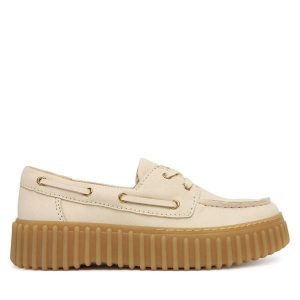 Półbuty Clarks. Białe półbuty Clarks, bez wzorów, bez obcasa, na płaskiej podeszwie, bez zapięcia. Za 441,99 zł.