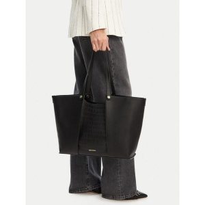 Torebka GINO ROSSI. Czarne shopper bag Gino Rossi, bez wzorów, bez dodatków. Za 329,99 zł.