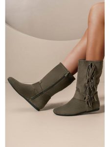 C'M Botki w kolorze khaki rozmiar: 38. Brązowe botki C'M, bez wzorów, bez obcasa, bez zapięcia. Za 130,99 zł.