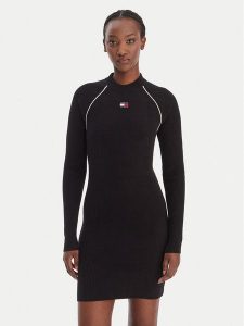 Tommy Jeans Sukienka dzianinowa DW0DW21914 Czarny Regular Fit. Czarne kombinezony Tommy Jeans, xxs, bez wzorów, z dzianiny, bez kołnierzyka, bez ramiączek. Za 449,99 zł.