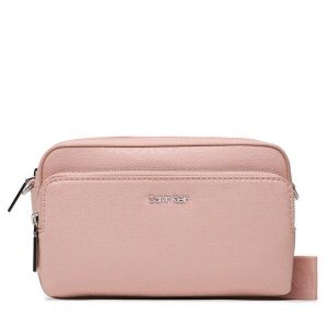 Torebka Calvin Klein. Brązowe listonoszki Calvin Klein, bez wzorów, bez dodatków. Za 299,99 zł.