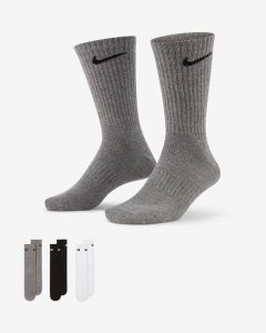 Skarpety unisex U NK EVERYDAY LTWT CREW 3PR. Czarne skarpetki Nike, bez wzorów, z bawełny. Za 64,99 zł.