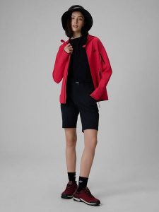 4F Spodenki trekkingowe szybkoschnące damskie - czarne XL. Czarne szorty 4f, bez wzorów, ze skóry, wizytowe, z podwyższonym stanem. Za 169,99 zł.