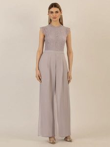 APART Kombinezon w kolorze fioletowym rozmiar: 40. Różowe kombinezony Apart, bez wzorów, z koronki, bez kołnierzyka, bez ramiączek. Za 282,99 zł.