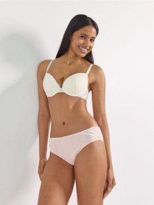 Bawełniane majtki figi 3 pack - złamana biel. Figi Reserved, bez wzorów, z bawełny. Za 59,99 zł.