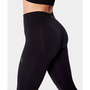 Legginsy bezszwowe z push-up dla kobiet na siłownię Carpatree Eris. Czarne legginsy Carpatree, bez wzorów. Za 219,99 zł.
