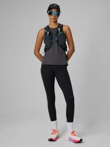 4F Legginsy do biegania szybkoschnące damskie - czarne M. Czarne legginsy 4f, bez wzorów, z podwyższonym stanem. Za 169,99 zł.