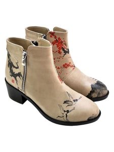 Goby Botki w kolorze beżowym ze wzorem rozmiar: 36. Brązowe botki Goby, bez wzorów, z materiału, z okrągłym noskiem, bez obcasa, bez zapięcia. Za 347,99 zł.