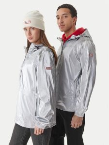 Hunter Kurtka przeciwdeszczowa HARU0008261 Srebrny Regular Fit. Szare kurtki Hunter, s, bez wzorów, z syntetyku, bez kaptura. Za 345,99 zł.
