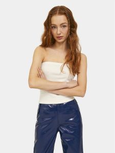 JJXX Top Fiona 12234188 Biały Slim Fit. Białe topy JJXX, m, bez wzorów, z bawełny, bez kołnierzyka, bez ramiączek. Za 39,99 zł.