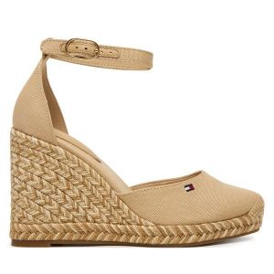 Espadryle Tommy Hilfiger. Brązowe espadryle TOMMY HILFIGER, bez wzorów, bez obcasa. Za 409,99 zł.