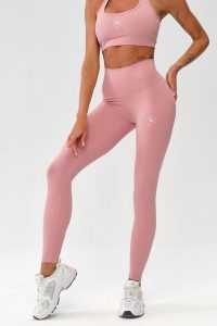 Damskie legginsy sportowe fitness Rough Radical Zoya Classic. Czerwone legginsy ROUGH RADICAL, bez wzorów, z elastanu, z podwyższonym stanem, długie. Za 135,92 zł.
