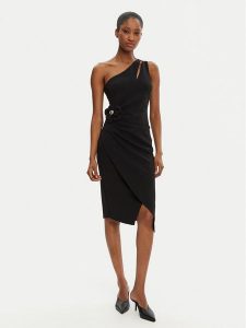 Rinascimento Sukienka koktajlowa CFC0122878003 Czarny Regular Fit. Czarne kombinezony Rinascimento, l, bez wzorów, z syntetyku, wizytowe, bez kołnierzyka, bez ramiączek. Za 419,99 zł.