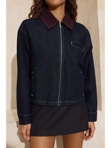 Trendyol Kurtka dżinsowa w kolorze czarnym rozmiar: L. Czarne kurtki Trendyol, l, bez wzorów, z bawełny, bez kaptura. Za 173,99 zł.