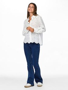 Pieces Bluzka "Vilde" w kolorze białym rozmiar: M. Białe bluzki Pieces, m, bez wzorów, z bawełny, bez kołnierzyka, bez ramiączek. Za 105,45 zł.