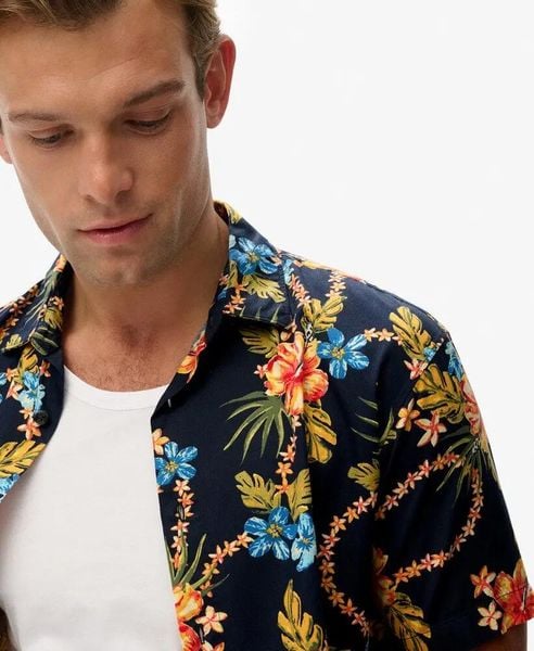 Superdry Koszula Hawaiian z nadrukiem, bawełna-modal – TROPICAL CHAIN NAVY. Niebieskie koszule Superdry, m, bez wzorów, z bawełny, bez kołnierzyka, bez ramiączek. Za 255,00 zł.