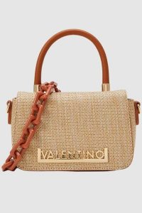 VALENTINO Brązowa torebka Copacaban Satchel. Brązowe shopper bag Valentino by Mario Valentino, bez wzorów, małe, bez dodatków. W wyprzedaży za 399,99 zł.