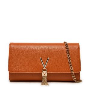 Torebka Valentino. Brązowe torebki klasyczne Valentino, bez wzorów, bez dodatków. Za 531,99 zł.
