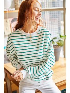 Olalook Bluza w kolorze biało-zielonym rozmiar: L. Białe bluzy Olalook, l, bez wzorów, bez kaptura. Za 52,67 zł.
