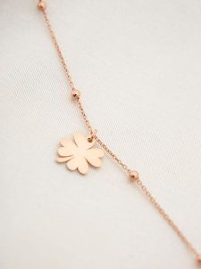 Lodie Silver Srebrna bransoletka z elementami ozdobnymi na kostkę rozmiar: onesize. Szare bransoletki Lodie Silver, srebrne. Za 52,95 zł.