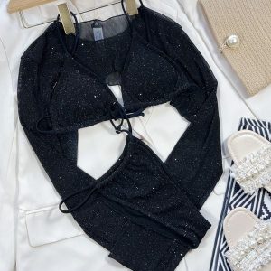 Dwuczęściowy strój kąpielowy z topem na plażę lub basen Morfydd. Czarne bikini Intica, bez wzorów, z materiału. Za 149,00 zł.