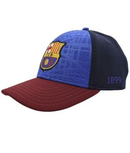 Czapka z daszkiem FC Barcelona - oficjalna licencjonowana. Niebieskie czapki FC BARCELONA, bez wzorów, z materiału. Za 94,23 zł.