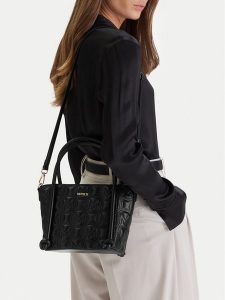 MEXX Torebka CEO-MEXX-AJ-002-09 Czarny. Czarne torebki klasyczne Mexx, bez wzorów, z materiału, bez dodatków. Za 169,99 zł.